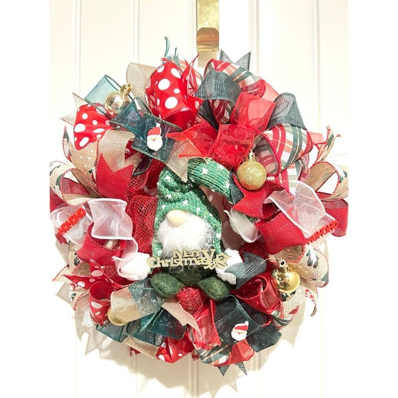 Handmade 13 inch Christmas Gnome Ribbon Wreath MW2 - Picture 8 of 9